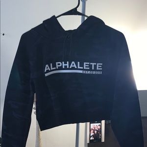Alphalete cropped black camo hoodie